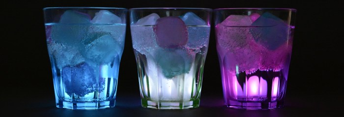 glasses-1477078_1920